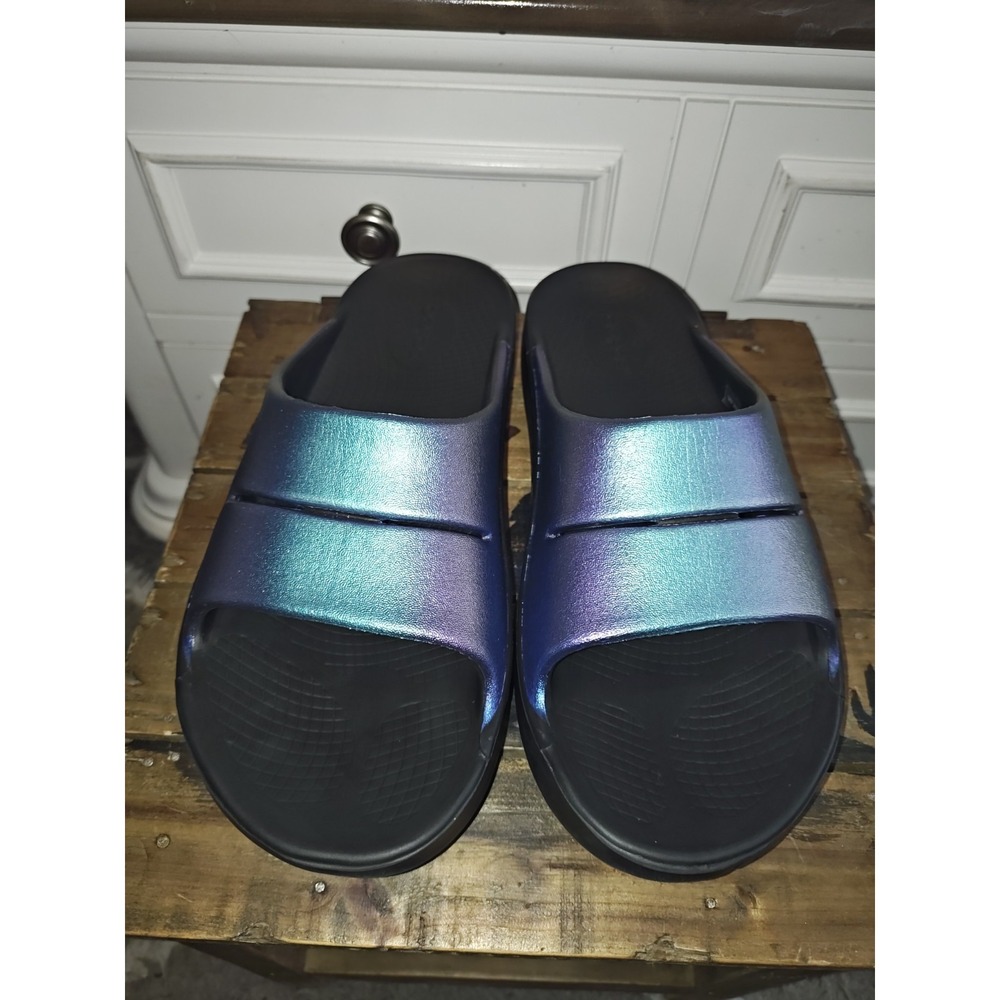 OOFOS OOahh Recovery Slides Iridescent Blue Purple Sandals Size M7 W9